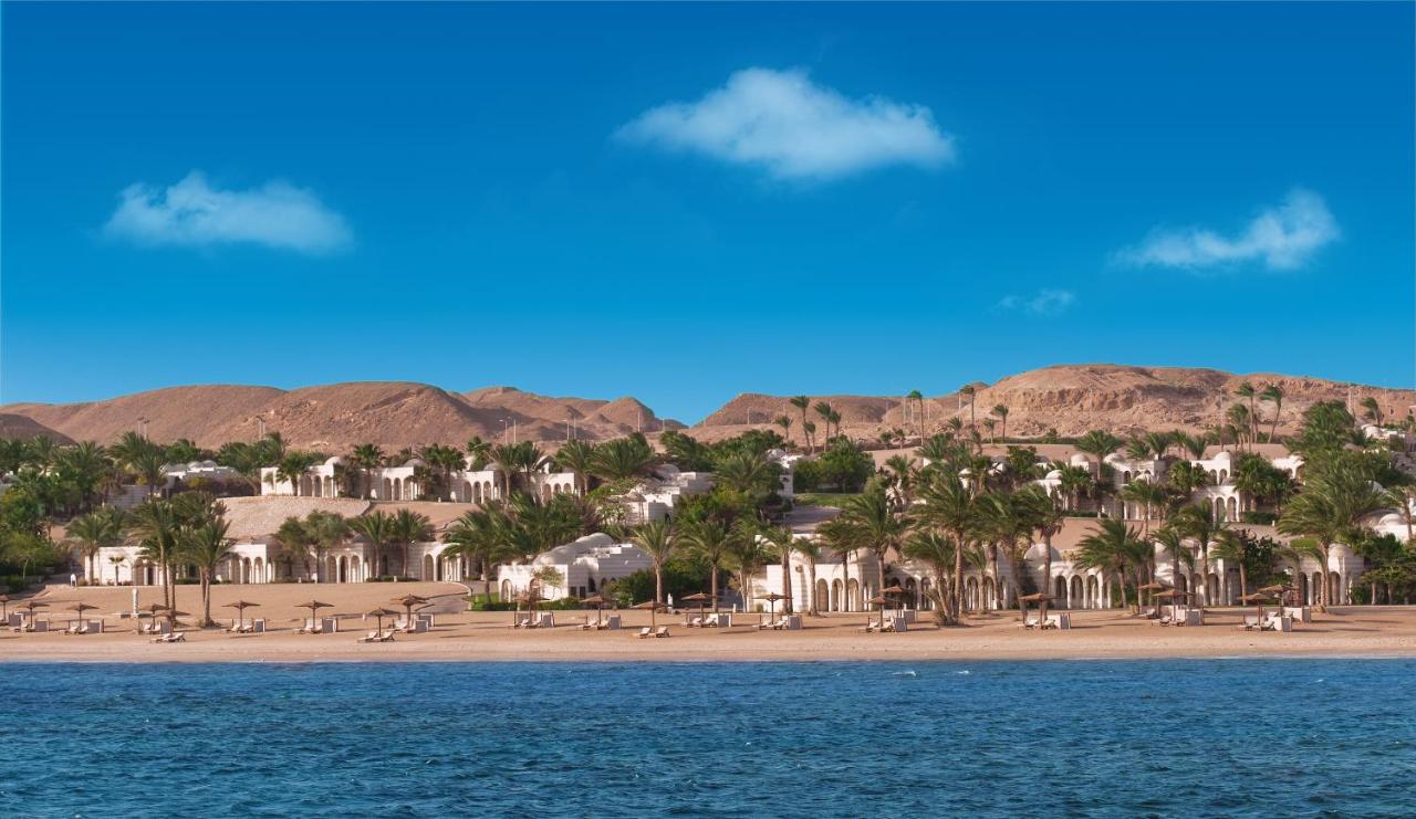 THE OBEROI BEACH RESORT